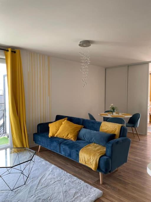 Appartement 3P Gare Terrasse Et Parking Prive Franconville  Exteriör bild