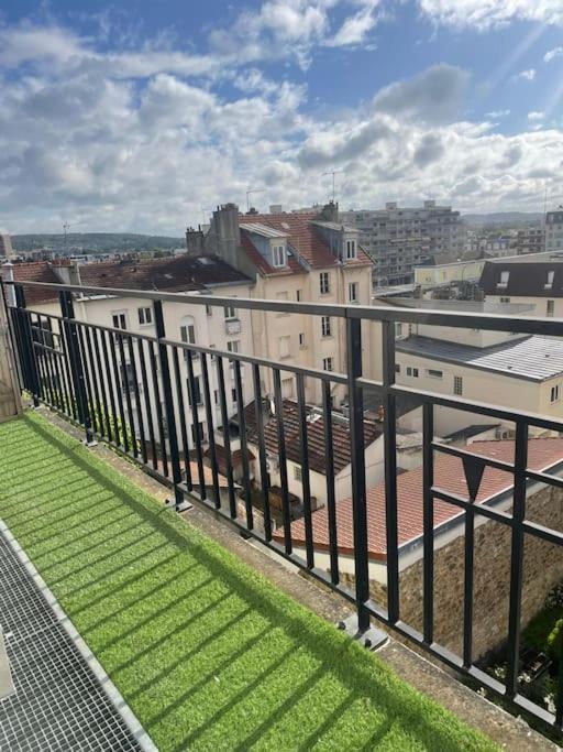 Appartement 3P Gare Terrasse Et Parking Prive Franconville  Exteriör bild